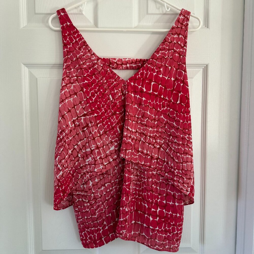 White House Black Market Top Woman's XL Tank Tiered Croc Print Red